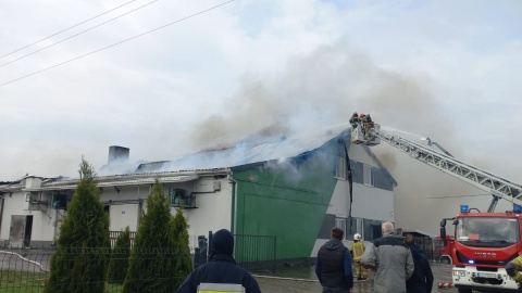 Pożar hali produkcyjnej w Dziardonicach w powiecie włocławskim/fot. Marek Ledwosiński