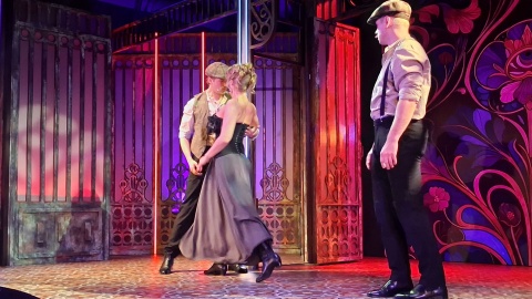 Premiera spektaklu „Kelnerskie tango" w Teatrze Muzycznym w Toruniu już za kilka dni. / Fot. Iwona Muszytowska-Rzeszotek