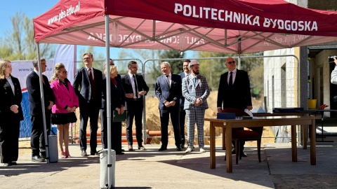 Kamień węgielny pod przyszłe Centrum Hodowli i Uprawy Roślin Politechniki Bydgoskiej został wmurowany na terenie kampusu Politechniki Bydgoskiej/fot. Izabela Langner