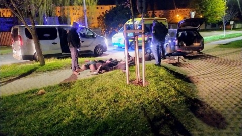 Funkcjonariusze z Bydgoszczy wiedzieli, że grupa pseudokibiców jednego z bydgoskich klubów sportowych pojedzie do Solca Kujawskiego/Fot. policja