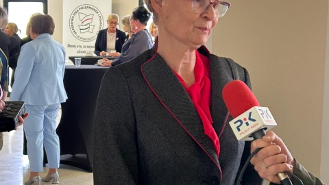 Przedstawiciele bydgoskiego samorządu pielęgniarek, pielęgniarzy i położnych świętowali w bydgoskiej operze 35-lecie działania/Fot. PR PiK