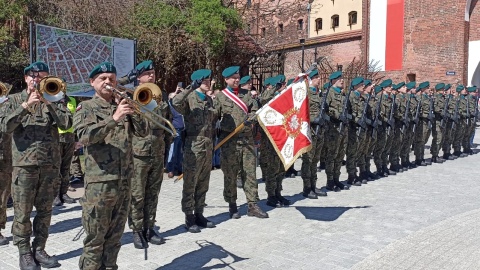Dzień Flagi Rzeczypospolitej Polskiej, uroczystości w Toruniu/Fot. Monika Kaczyńska