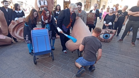 Toruńska Starówka doskonale weszła w rolę wielkiej sceny teatralnej. A to za sprawą Festiwalu Energa Teatry Uliczne/Fot. Monika Kaczyńska