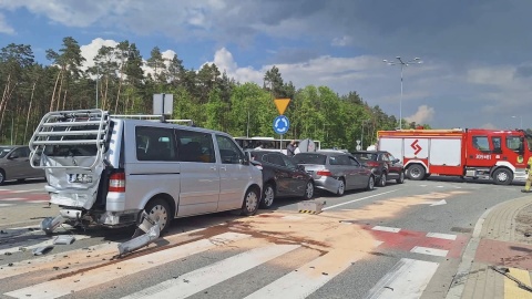 Karambol w Białych Błotach/fot. Heron15 Pomoc Drogowa Bydgoszcz 24h Andruszczenko Krystian/Facebook