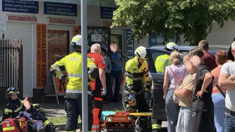 Do wypadku doszło na ul. Piastów. Na pomoc ruszyły dwa zastępy strażaków/ Fot. OSP Solec Kujawski