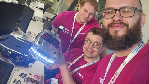 Studenci Politechniki Bydgoskiej jako jedyni z Polski dotarli do finału konkursu Bosch Mobility Future Challenge. Zgłosiło się 150 drużyn z całego świata/fot. Politechnika Bydgoska