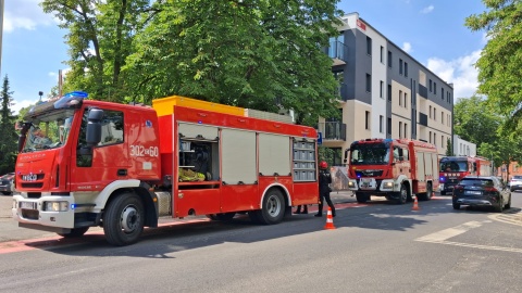 Straż pożarna i służby chemiczne działają w siedzibie Politechniki Bydgoskiej przy ul. Mazowieckiej w Bydgoszczy/fot. Agata Raczek