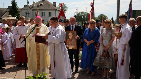 Msza święta w podwłocławskim Kruszynie/fot. Mikołaj Kuras dla UMWKP