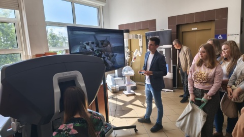 Mieszkańcy Włocławka mogli usiąść za sterami robota da Vinci/fot. Agnieszka Marszał