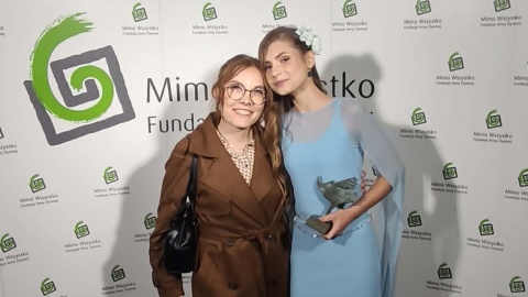 Nauczycielka Natalia Smogulecka ze swoją uczennicą - Malwiną Ziółkowską. / Fot. Nadesłane