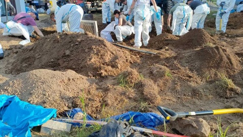 Działania służb na miejscu znalezienia ludzkich szczątków/fot. KMP w Rzeszowie