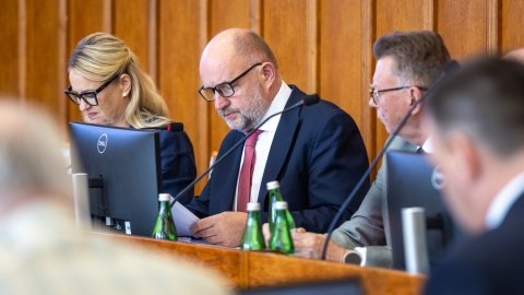 Sejmik województwa przyjął uchwałę intencyjną w sprawie likwidacji dwóch filii biblioteki publicznej w Bydgoszczy/fot. Szymon Zdziebło