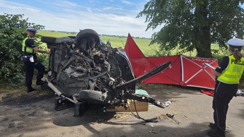 Nie żyją dwie kobiety, które jechały osobówką w miejscowości Dąbie Kujawskie/fot. policja