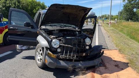 Zderzenie ciężarówki osobówki w Prądocinie/ Fot. policja