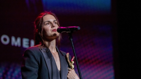 Laureatka Złotego Anioła dla Europejskiej Aktorki Bella Woman, aktorka Agata Turkot podczas gali otwarcia 24. Międzynarodowego Festiwalu Filmowego BellaTofifest/fot. Agnieszka Bielecka, PAP