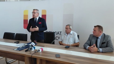 Blisko 9 milionów złotych z budżetu państwa trafi w tym roku do spółek wodnych z regionu/fot. Radosław Jagieła