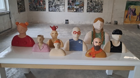 „Fabryka i Produkt" - pod takim hasłem trwa w Bydgoszczy 13. Festiwal Oko Nigdy Nie Śpi, organizowany przez Fundację Czarny Karzeł. Od soboty w opuszczonych halach produkcyjnych artyści przygotowywali swoje prace/fot. Ewa Dąbska-Wieczorkowska