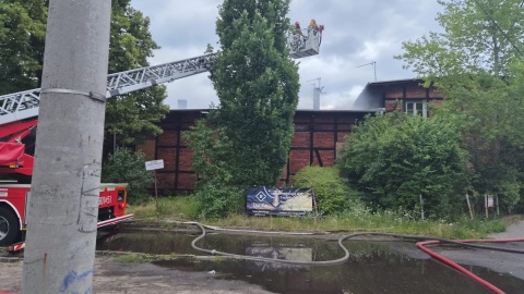 Pożar pustostanu przy ul. Pomorskiej w Bydgoszczy/fot. KM PSP Bydgoszcz