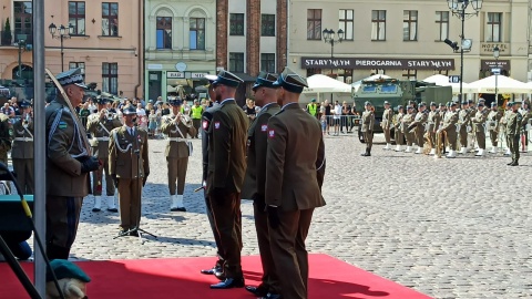 Promocje oficerskie otrzymało 21 żołnierzy /fot. Michał Zaręba