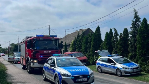 Do wypadku doszło w Jerzycach. Na pomoc ruszyły cztery zastępy strażaków, policjanci i zespół karetki/ Fot. OSP KSRG Piotrków Kujawski