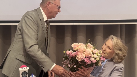 Wicemarszałek Zbigniew Ostrowski i Irena Santor/fot. Magda Jasińska