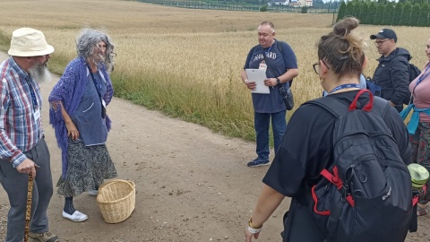 Miłośnicy kryminału rozwiązują intrygi razem z Katarzyną Puzyńską na Zlocie w Lipowie/ Fot. Monika Kaczyńska