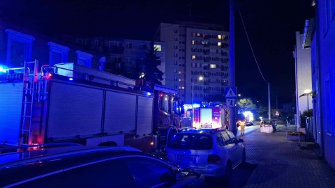 Pożar w bloku przy ul. Wysokiej na bydgoskim Błoniu. Ewakuowano mieszkańców