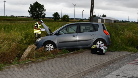 Zignorowanie znaku STOP i wymuszenie pierwszeństwa przejazdu doprowadziło do zderzenia dwóch pojazdów w miejscowości Nowa Wieś (gmina Piotrków Kujawski)/fot. KPP Radziejów