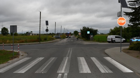 Zignorowanie znaku STOP i wymuszenie pierwszeństwa przejazdu doprowadziło do zderzenia dwóch pojazdów w miejscowości Nowa Wieś (gmina Piotrków Kujawski)/fot. KPP Radziejów