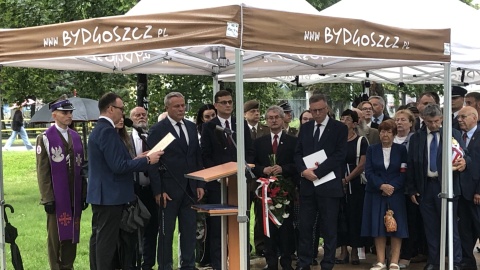 W uroczystości w Bydgoszczy wzięli udział m.in. wicemarszałek województwa kujawsko-pomorskiego Zbigniew Ostrowski i prezydent Bydgoszcz Rafał Bruski/Fot. Jarosław Wieprzycki