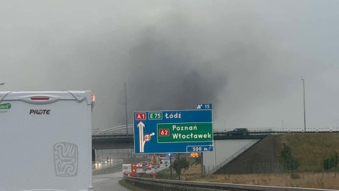 Pożar samochodu na A1 w Pikutkowie/ Fot. Nadesłane