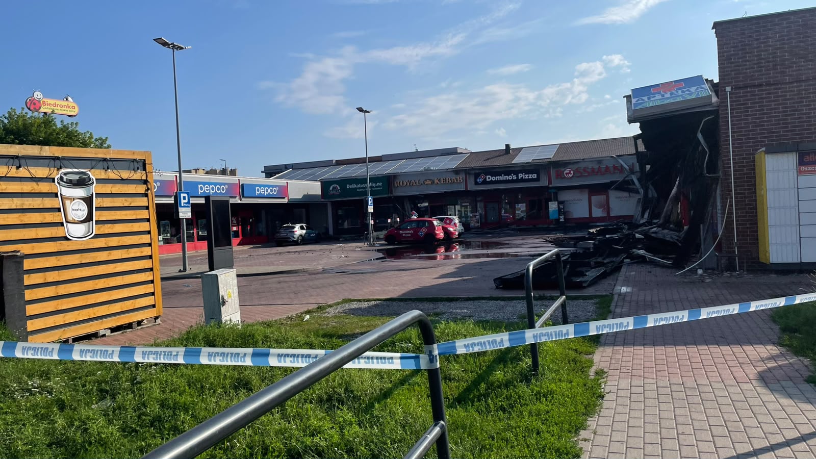 Nadzór budowlany na pogorzelisku przy Kossaka. Straty oszacowano wstępnie na 3 miliony zł