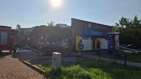 Spłonęły sklepy, apteka i inne okoliczne lokale/fot. Magdalena Gill