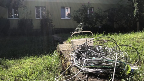 Na Kapuściskach trwa sąsiedzka awantura o trzepaki i stojaki na linki do wywieszania prania/Fot. Jarosław Wieprzycki