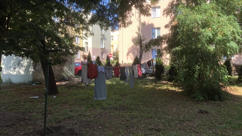 Na Kapuściskach trwa sąsiedzka awantura o trzepaki i stojaki na linki do wywieszania prania/Fot. Jarosław Wieprzycki
