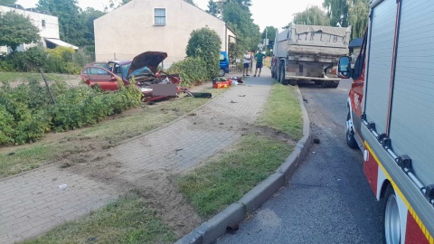 Ciężarówka zderzyła się z samochodem osobowym. / Fot. KP PSP Chełmno
