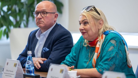 Obwodnica Pakości coraz bliżej. Podpisano porozumienie/fot. Szymon Zdziebło/tarantoga.pl dla UMWKP