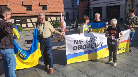 „Nie bądź obojętny”. Manifestacja w Bydgoszczy przeciwko agresji wobec Ukraińców/fot. Damian Klich