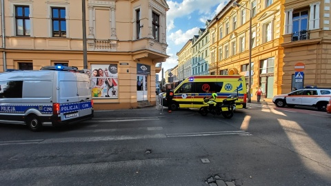 Potrącenie pieszego u zbiegu ulic Śniadeckich i Sienkiewicza w Bydgoszczy/fot. Katarzyna Bogucka