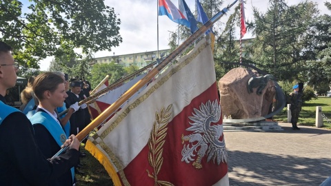 Pod Pomnikiem Lotników na osiedlu Błonie oddano hołd wszystkim poległym oraz zasłużonym na służbie/fot. Damian Klich