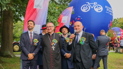 Przy mikrofonie marszałek Piotr Całbecki/fot. Mikołaj Kuras