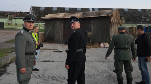 Film pt. „Medalik” opowiada o losach pięciu zamordowanych kapłanów z Borów Tucholskich. Zdjęcie z planu zdjęciowego/fot. Marcin Doliński