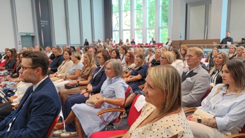 Akty nadania stopnia nauczyciela dyplomowanego odebrało 237 nauczycielek i nauczycieli z rejonu bydgoskiego/fot. Monika Siwak