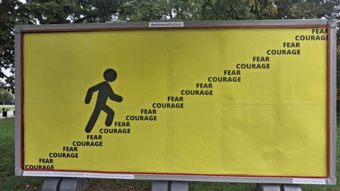 Bilbordy i plakaty w przestrzeni Torunia w ramach Festiwalu Art Moves prezentowane będą do końca września/ Fot. Iwona Muszytowska-Rzeszotek