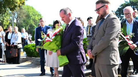 Grób powstańca śląskiego Edmunda Małeckiego oznaczono znakiem pamięci „Tobie Polsko”/fot. Marcin Glapiak