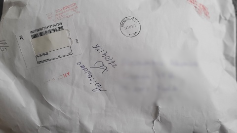 Sekretarka miała wysyłać sprzedawane przedmioty na koszt Urzędu Miasta Bydgoszczy. /fot. nadesłane