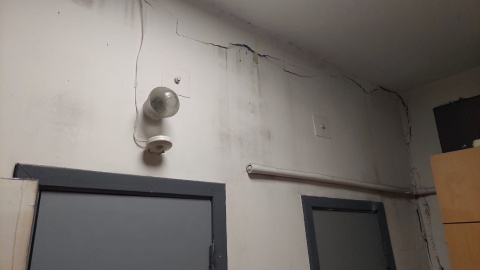 Część lokatorów nie może wrócić do swoich mieszkań. /fot. Dorota Witt