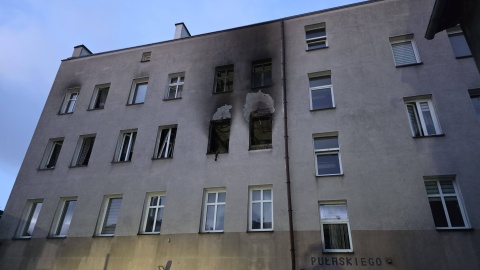 Paliło się mieszkanie w Grudziądzu. Jedna osoba trafiła do szpitala / Fot. KM PSP w Grudziądzu