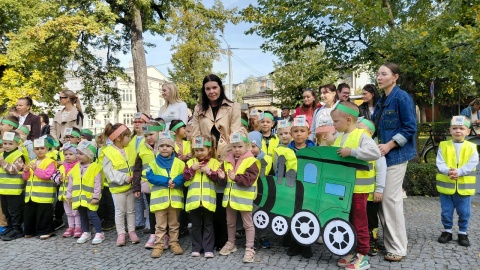 Figurka kolejarza w Aleksandrowie Kujawskim odsłonięta. /fot. Radosław Jagieła