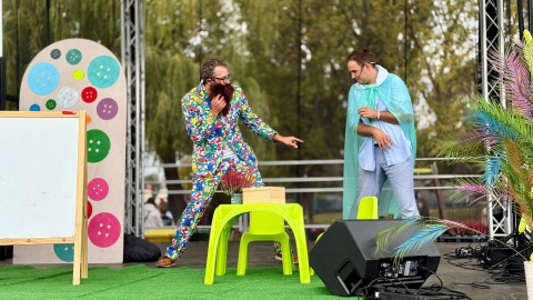 Na stadionie bydgoskiego Chemika odbył się Wielki Mecz Charytatywny Metropolii Bydgoszcz i festyn rodzinny. /fot. Izabela Langner